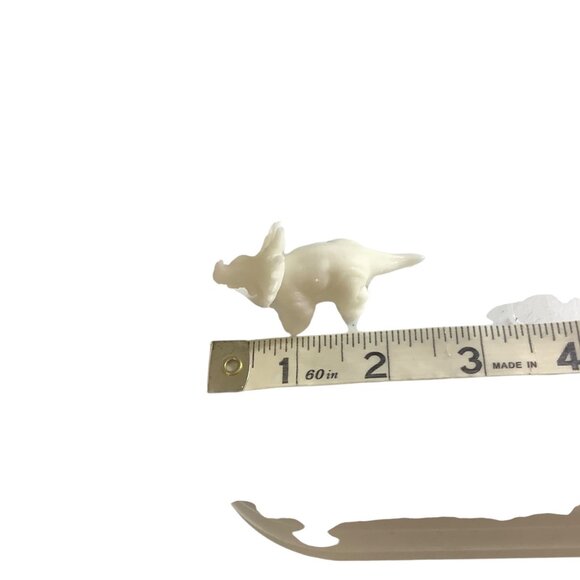 DIY Dinosaur Painting Kit With 5 Figurines & 6 Paint Colors NEW - Picture 3 of 8